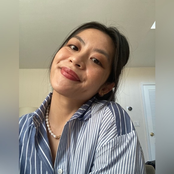 Meet your Posher, Gladys - Picture 1 of 2